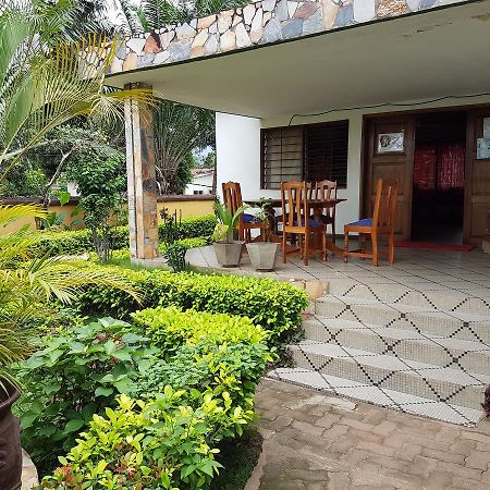 Bed and Breakfast Chez Therese Kpalime Экстерьер фото